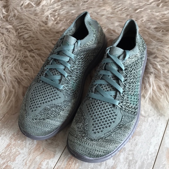 NWT Nike ID Custom Free RN Flyknit - Picture 2 of 7